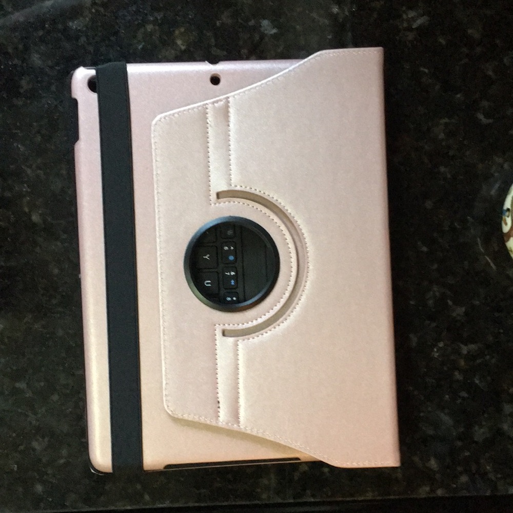 iPad 9th/8th/7th Generation 10.2 Rotating Case w/ Keyboard | RoseGold